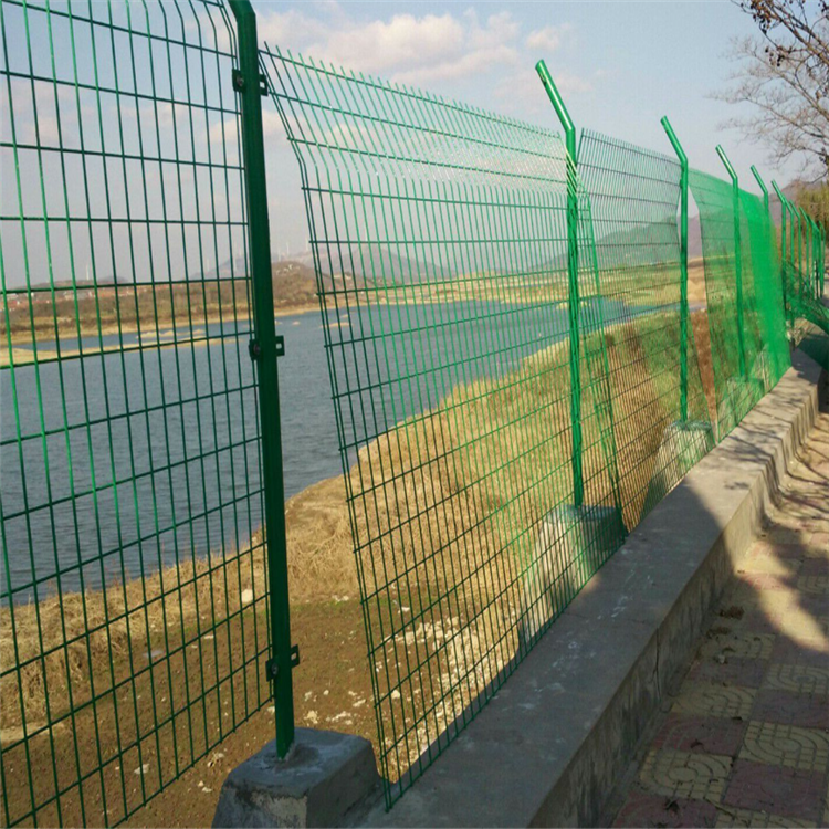 水源地防銹鐵絲網用途圖片4 水源地防銹鐵絲網用途圖片4