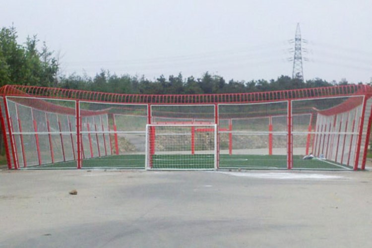 籠式足球場圍網圖片1