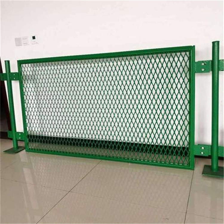 夜間燈光隔離網圖片4