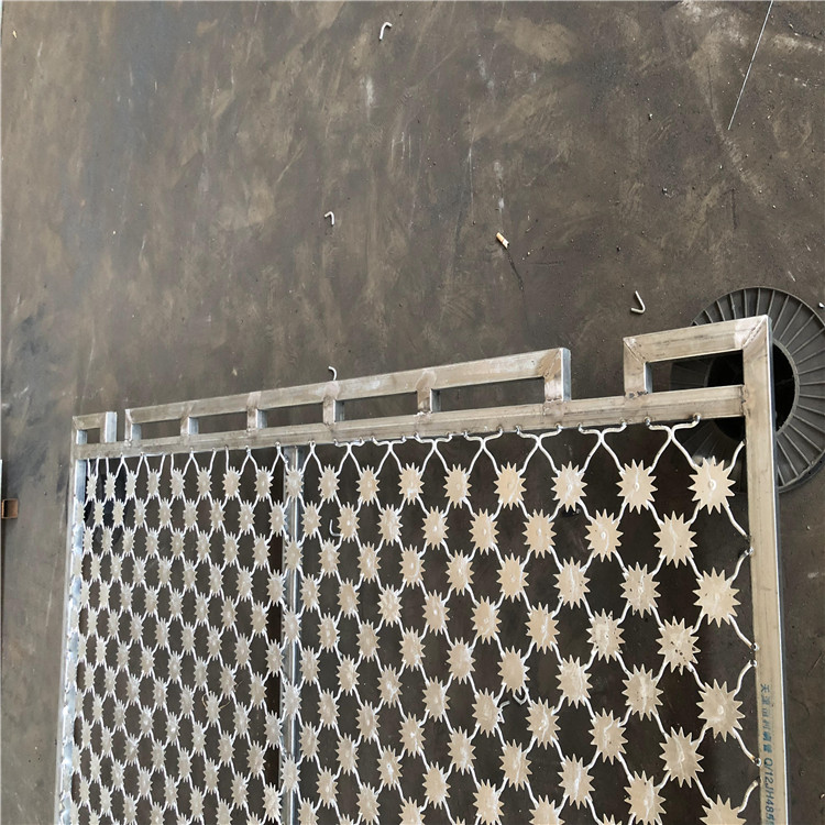 熱鍍鋅監獄太陽花隔離網圖片3