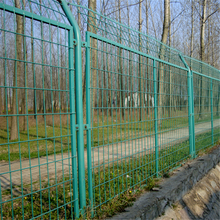 景區園林隔離網鐵絲網圖片3